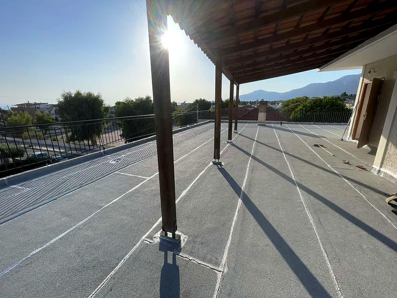 Στεγανοποίηση ταράτσας κάτω από πέργκολα