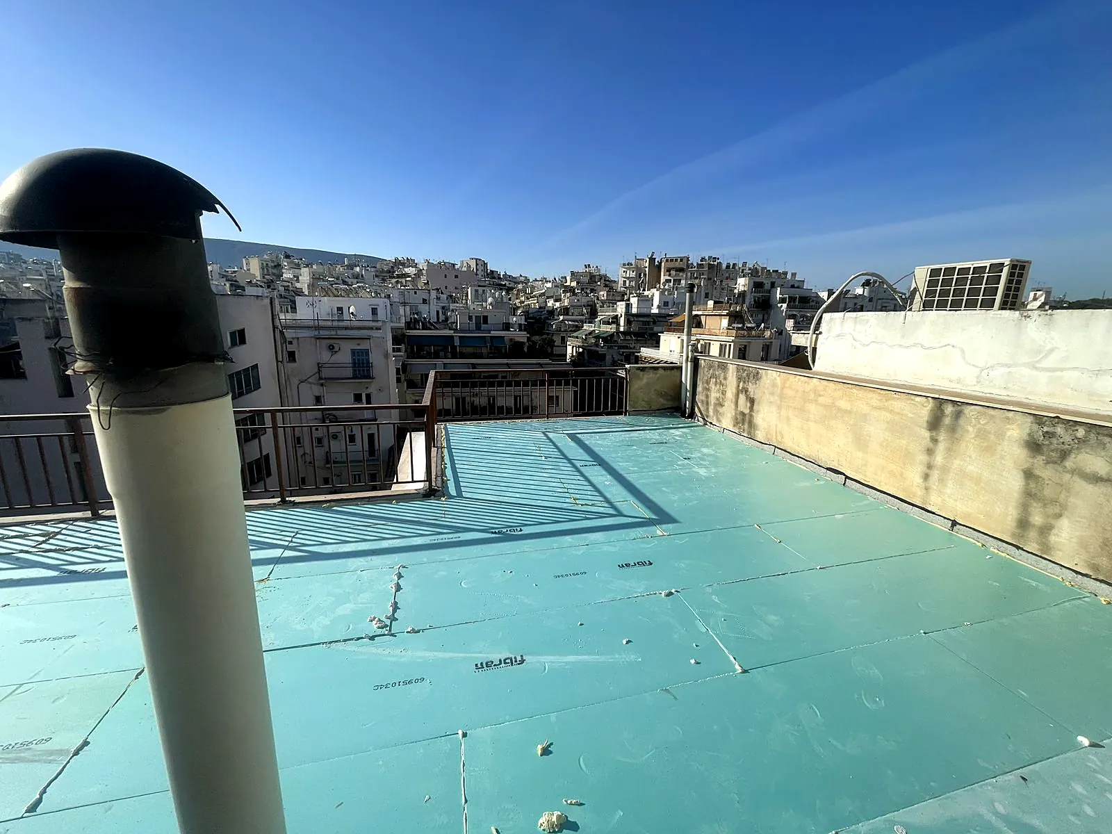 Θερμομόνωση ταράτσας με πλάκες εξηλασμένης πολυστερίνης XPS